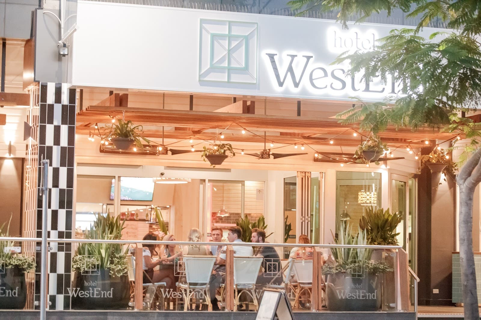 Hotel West End — West End, Brisbane