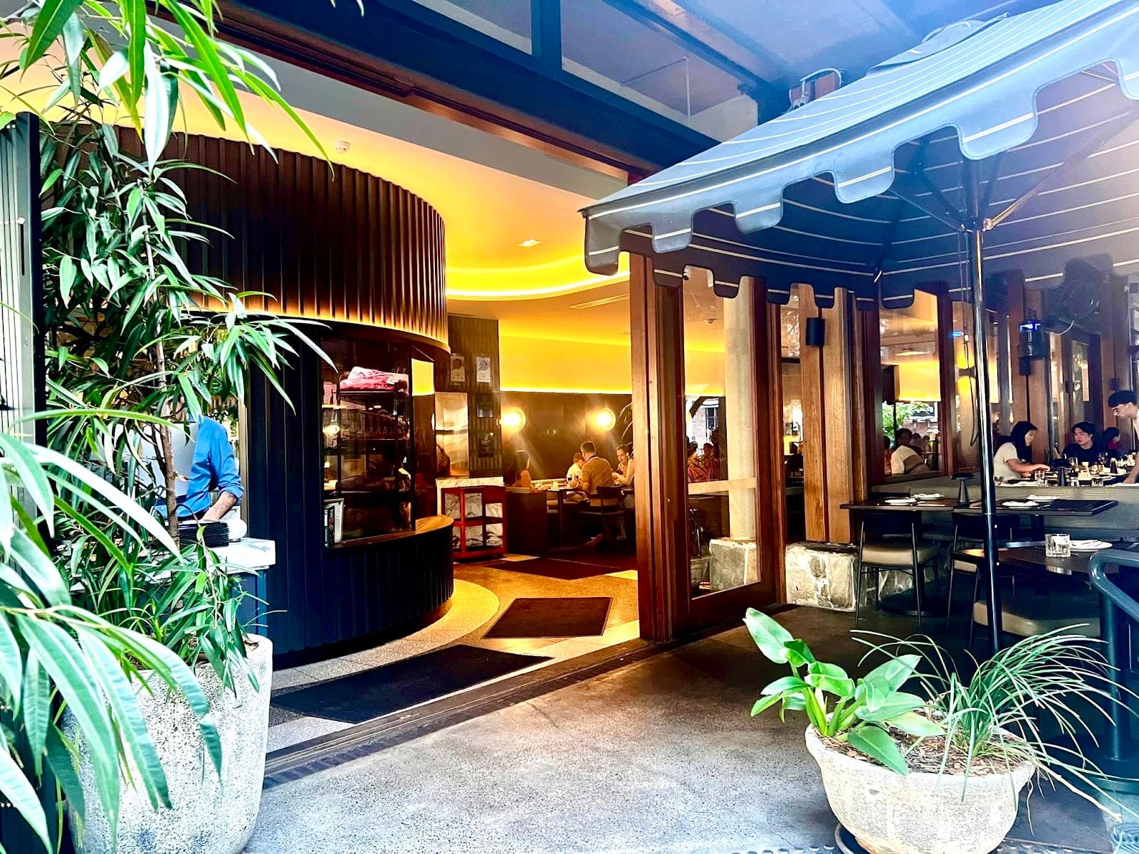 Rich & Rare Restaurant — West End, Brisbane