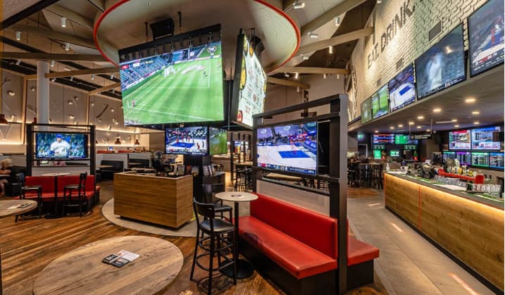 The Sporting Globe Bar & Grill Chermside — Chermside, Brisbane