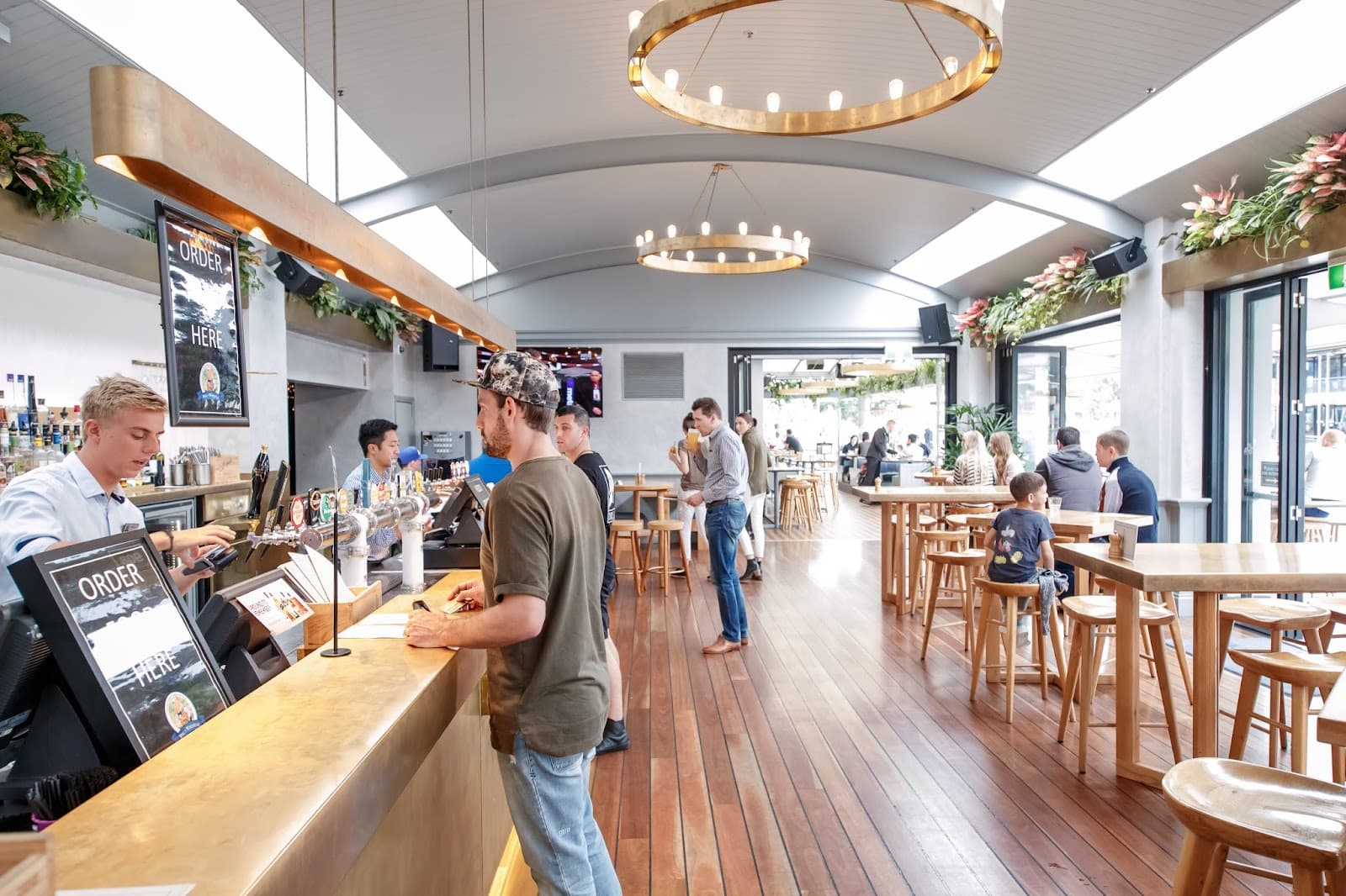 Pig ‘N’ Whistle Indooroopilly — Indooroopilly, Brisbane