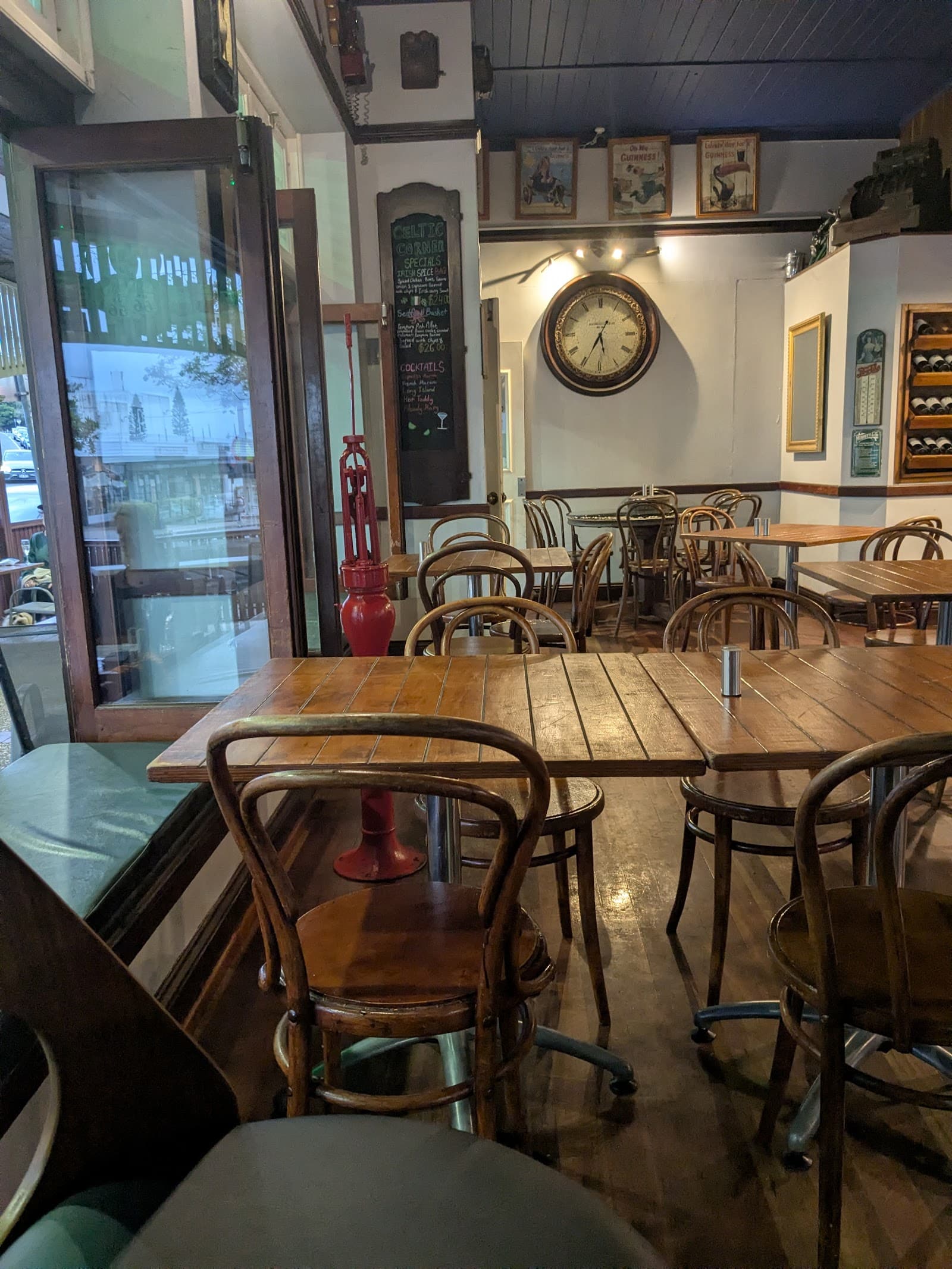Celtic Corner Bar & Bistro — Manly, Brisbane