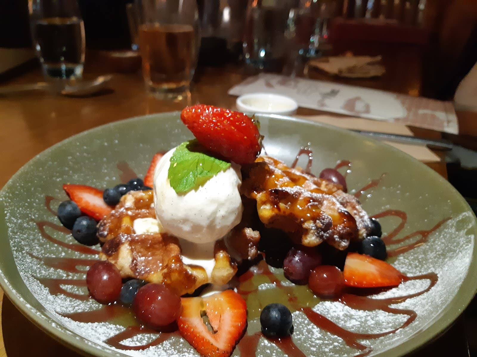 The Montague Hotel and Zephyr Bar — West End, Brisbane