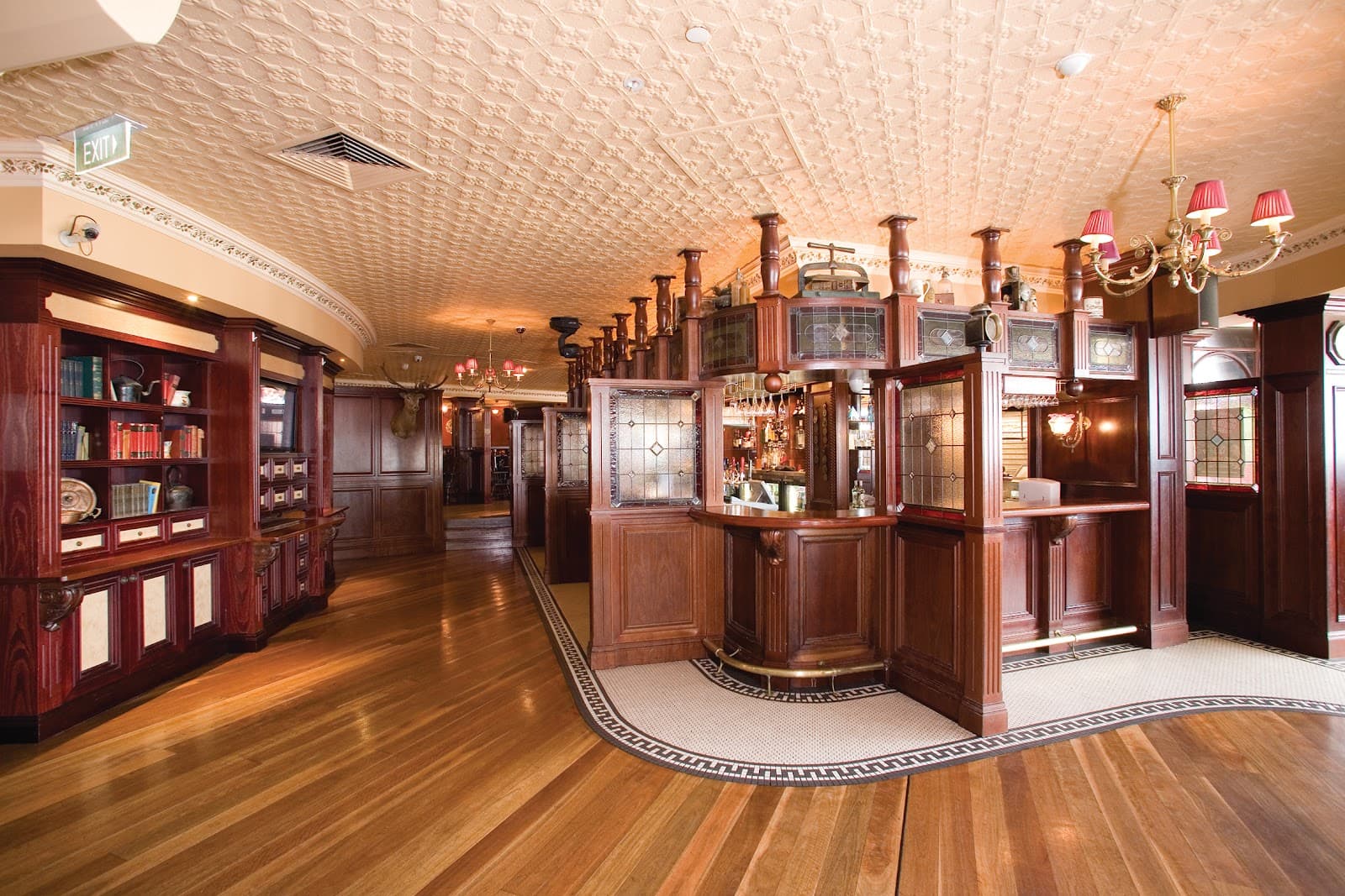 Pig 'N' Whistle Riverside — Indooroopilly, Brisbane
