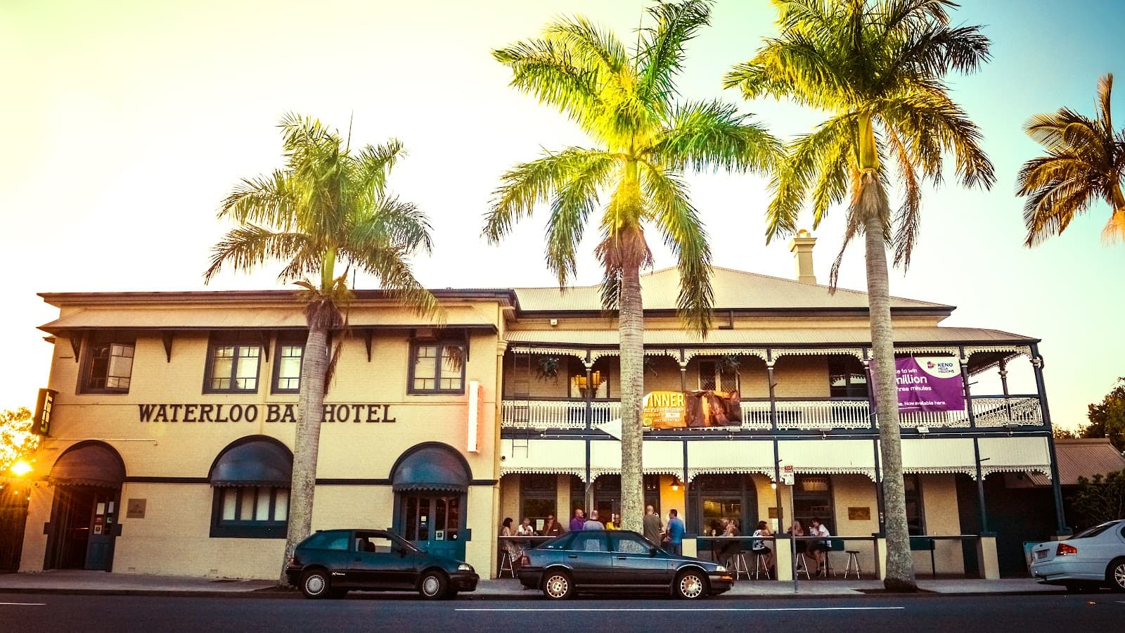 Waterloo Bay Hotel — Manly, Brisbane