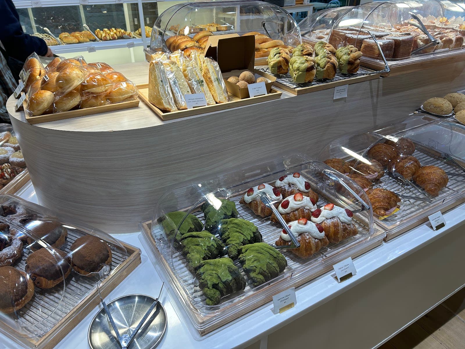 BAKE-IT BAKERY AND CAFE — South Brisbane, Brisbane