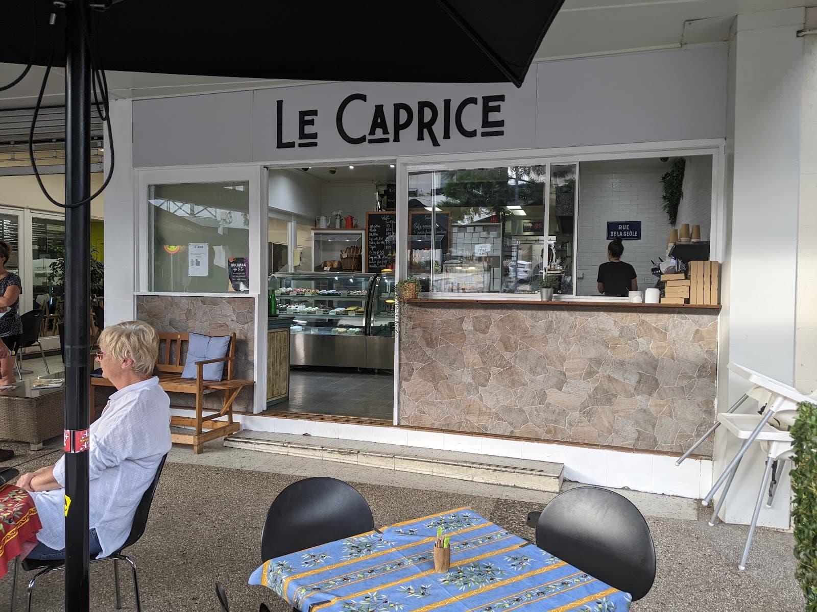 Le Caprice Patisserie — Bulimba, Brisbane