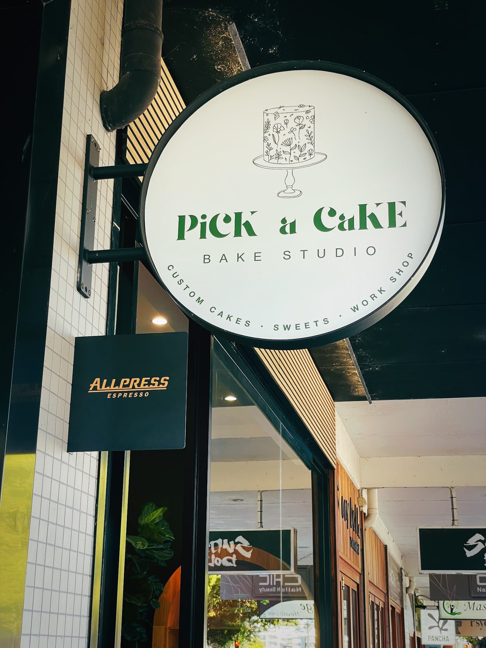PiCK a CaKE — Hamilton, Brisbane