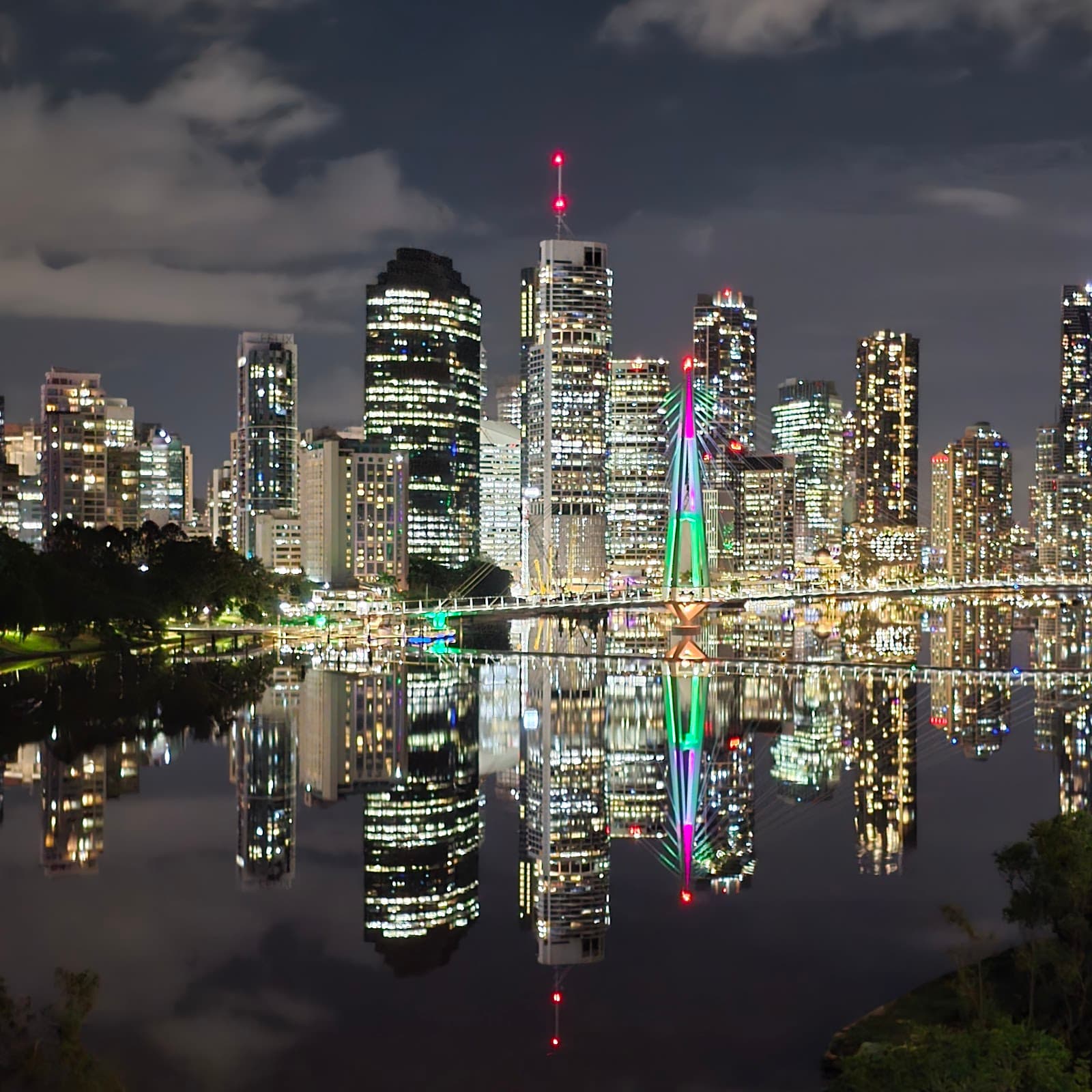Kangaroo Point Cliffs Lookout — Kangaroo Point, Brisbane
