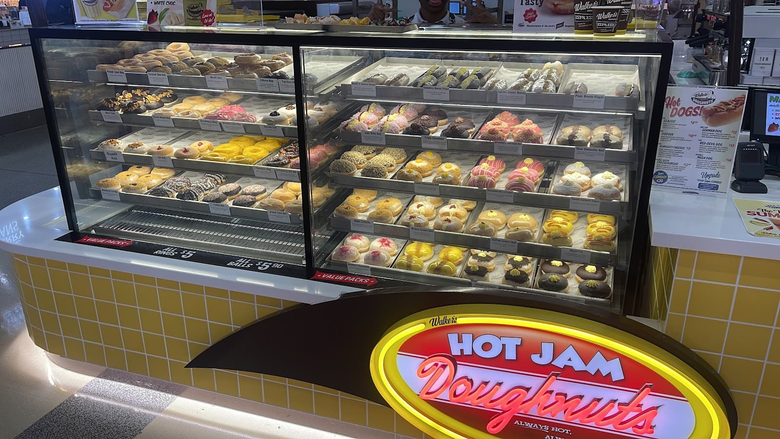Walker's Doughnuts Chermside — Chermside, Brisbane