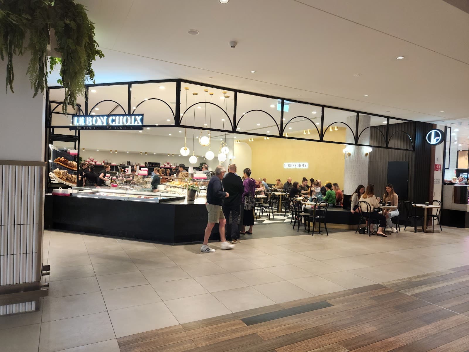 Le Bon Choix — Indooroopilly, Brisbane
