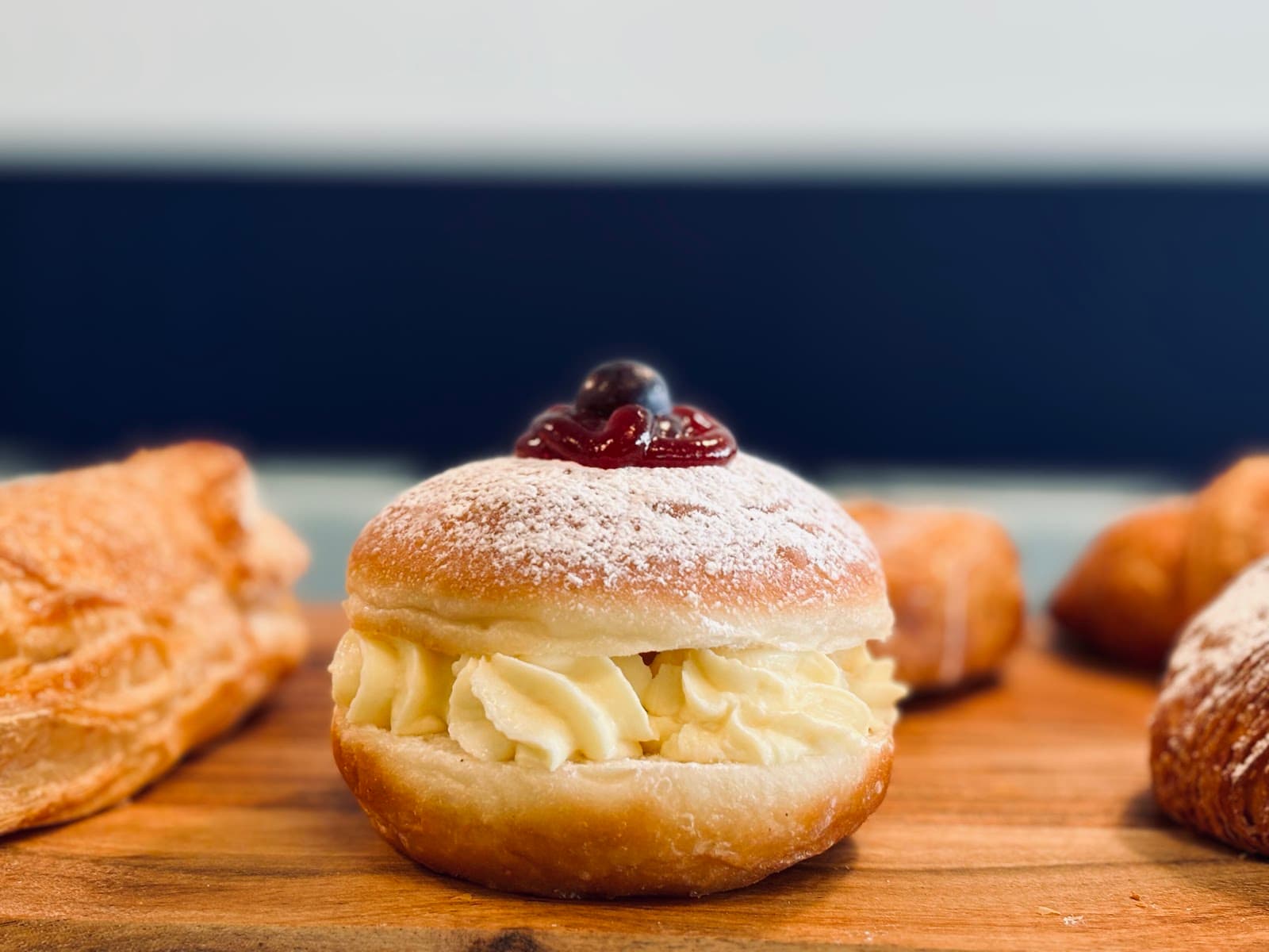 Le Artisan Bakery — Manly, Brisbane