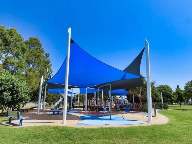 Bulimba Riverside Park — Bulimba, Brisbane