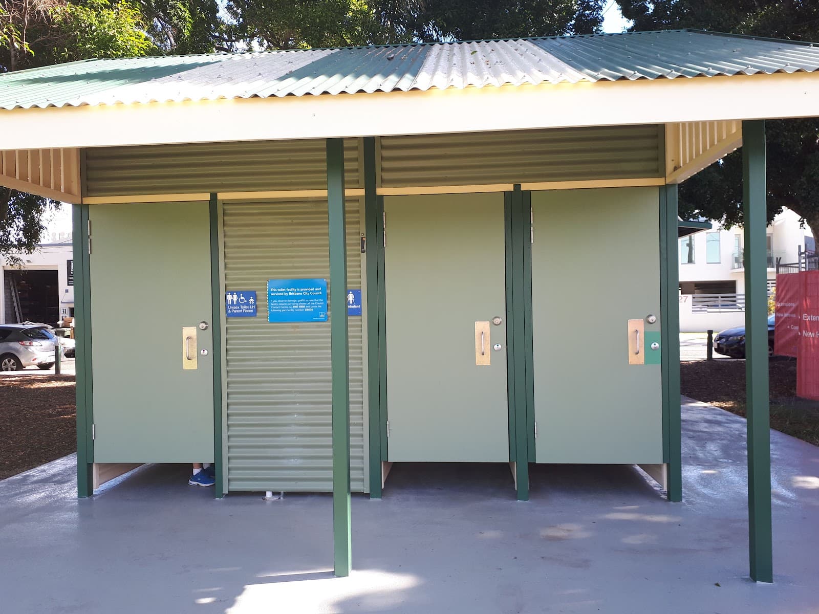 Public toilet - Bulimba Memorial Park — Bulimba, Brisbane