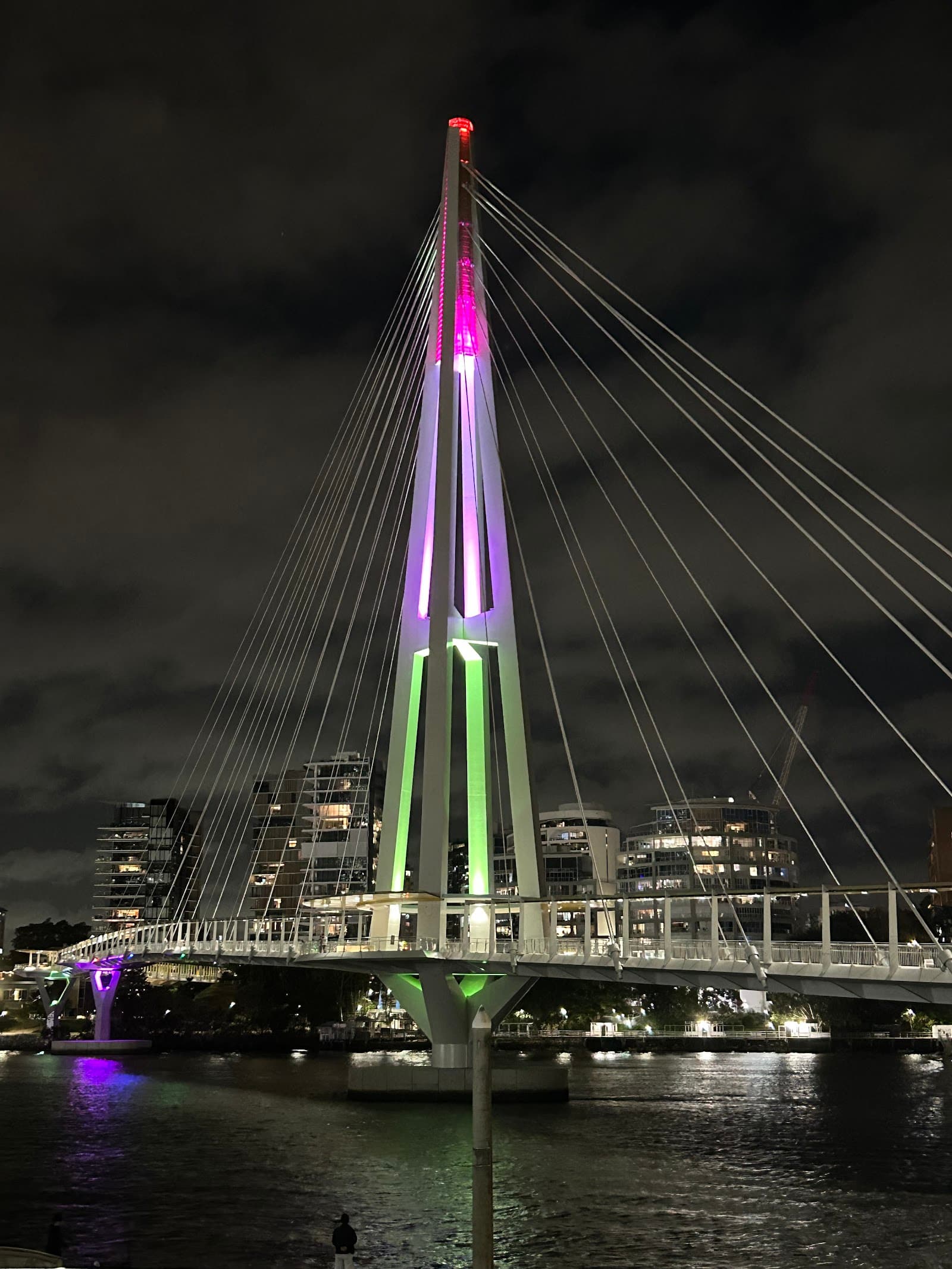 Kangaroo Point Bridge — Kangaroo Point, Brisbane