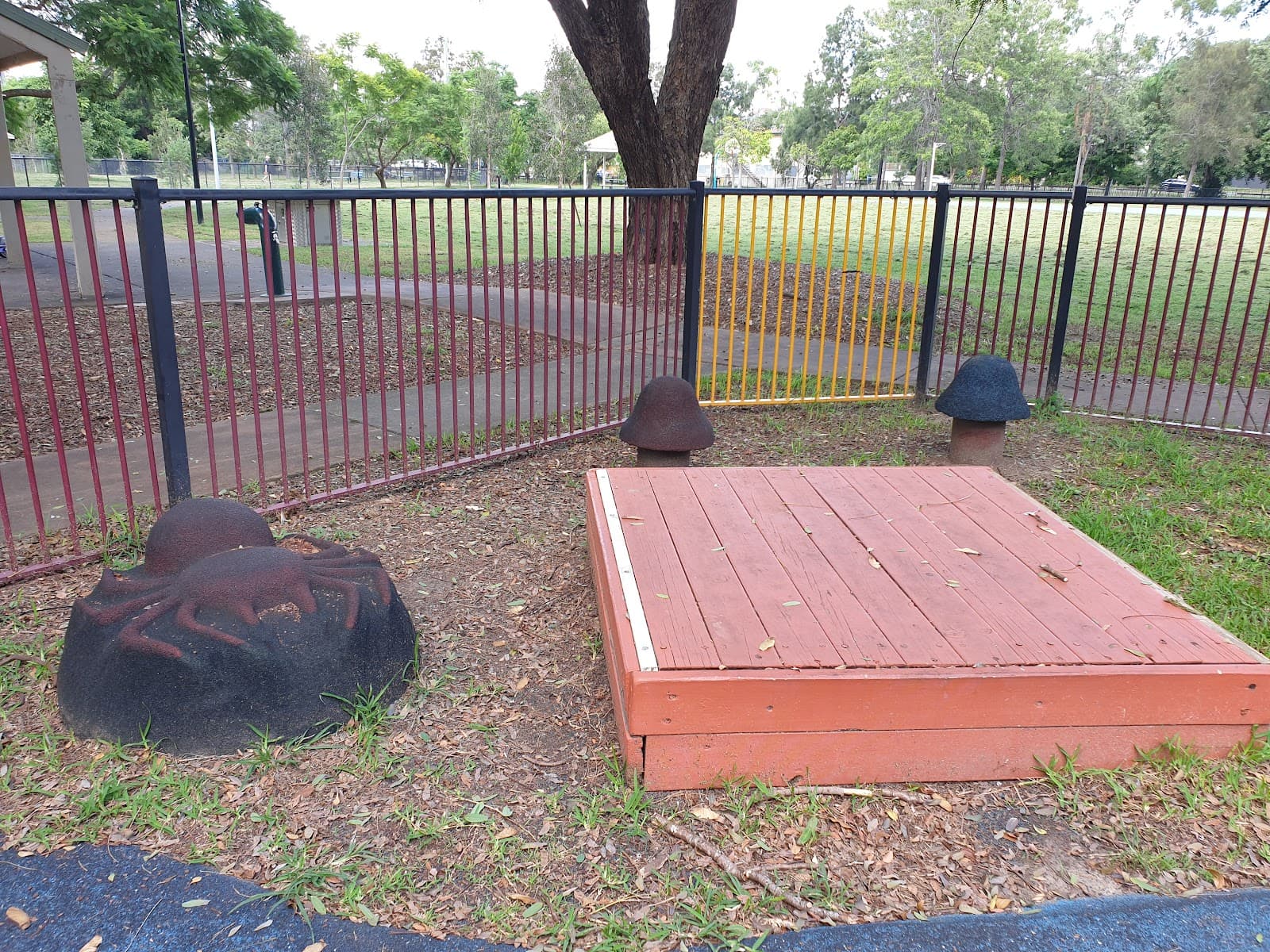 Milton Park Playground — Milton, Brisbane