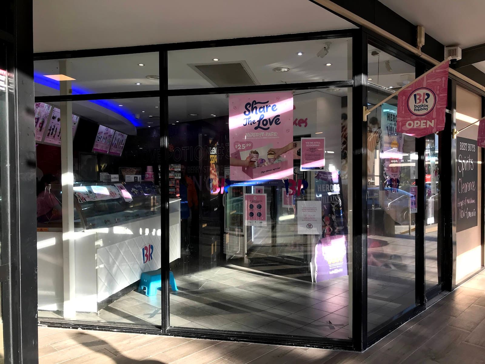 Baskin-Robbins Chapel Hill — Indooroopilly, Brisbane