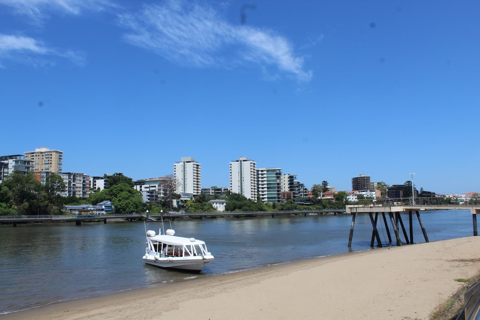 Kangaroo Point Beach — Kangaroo Point, Brisbane