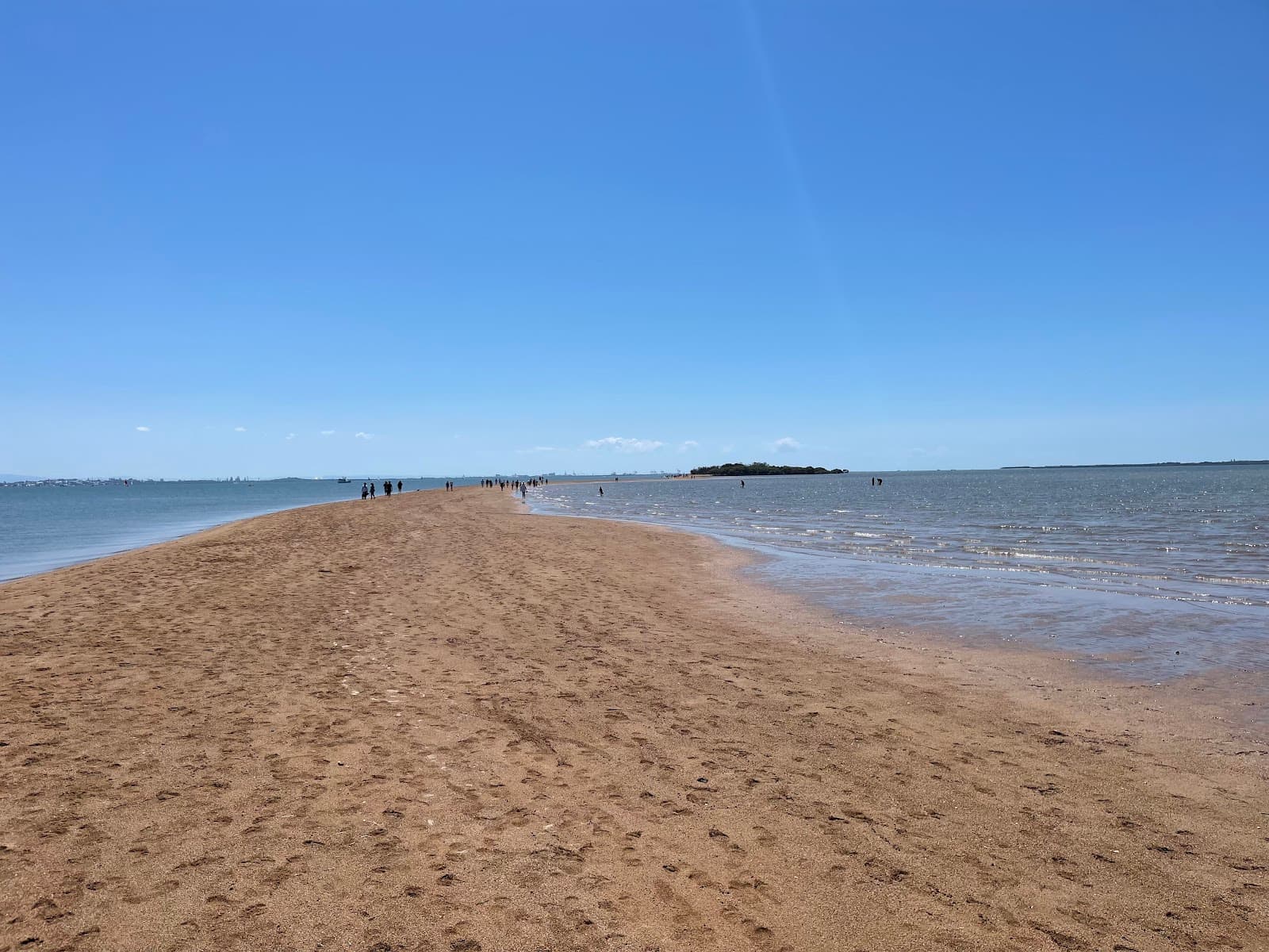 Wellington Point Recreation Reserve Beach Playground — Wynnum, Brisbane