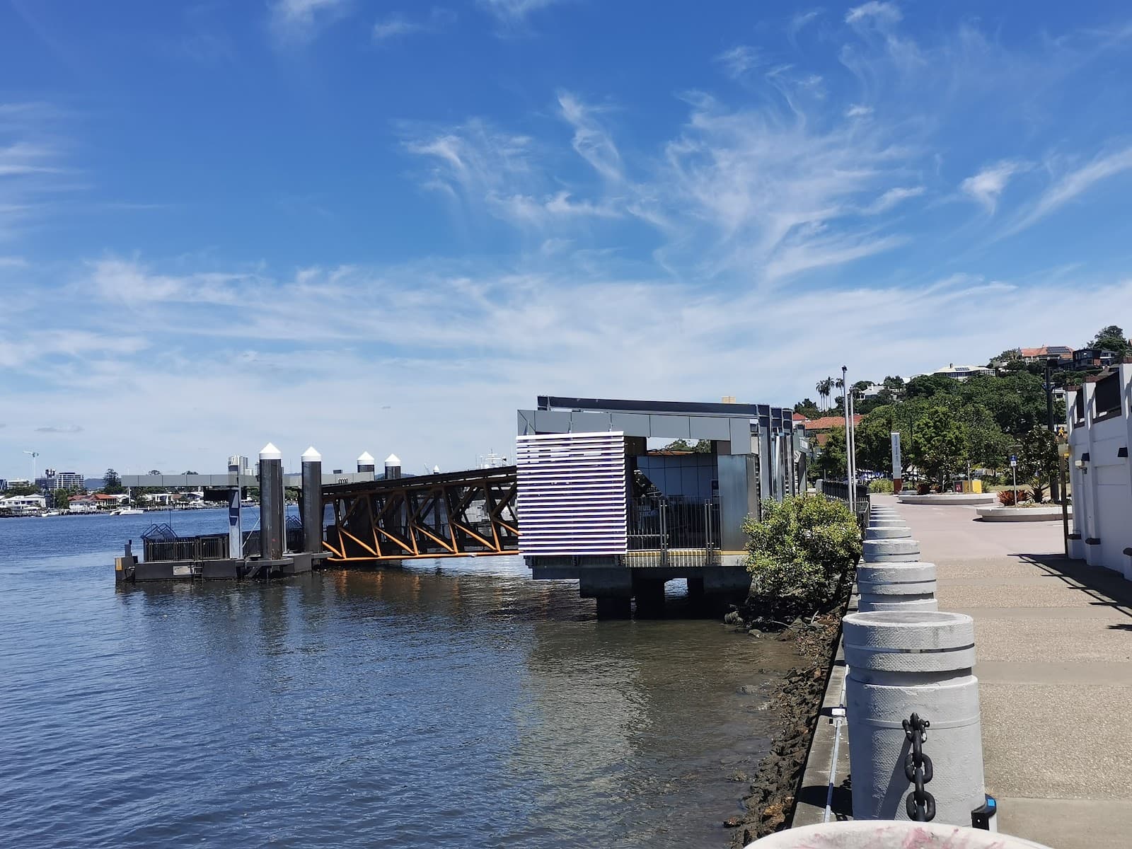 Bretts Wharf ferry terminal — Hamilton, Brisbane