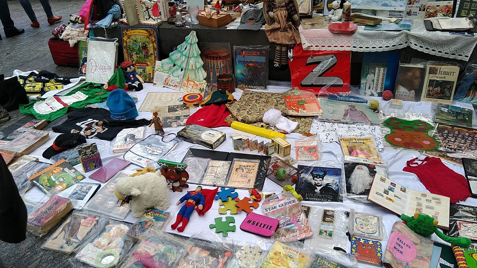 Suitcase Rummage — South Brisbane, Brisbane