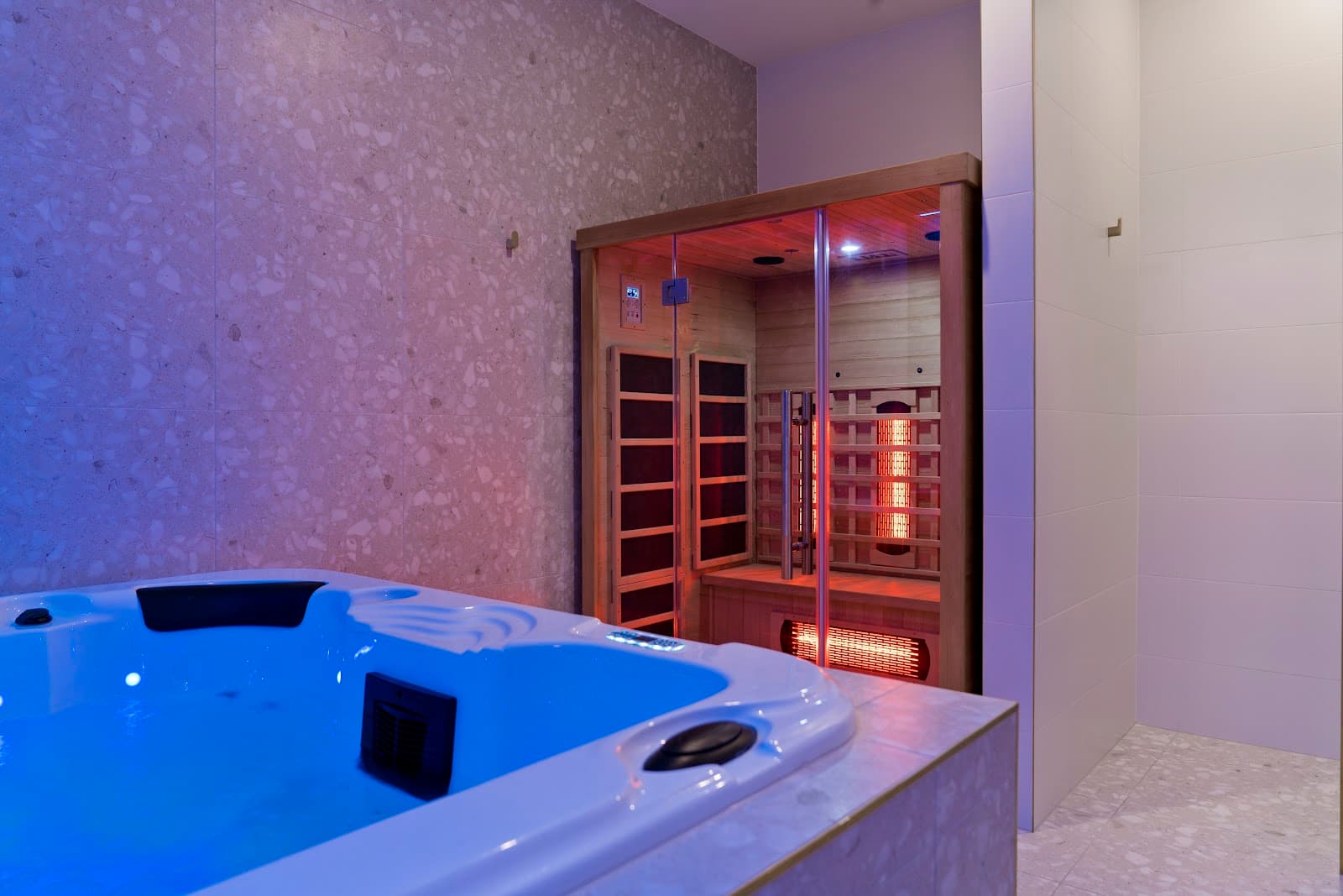 Club Aurora Fitness + Spa — Brisbane CBD, Brisbane