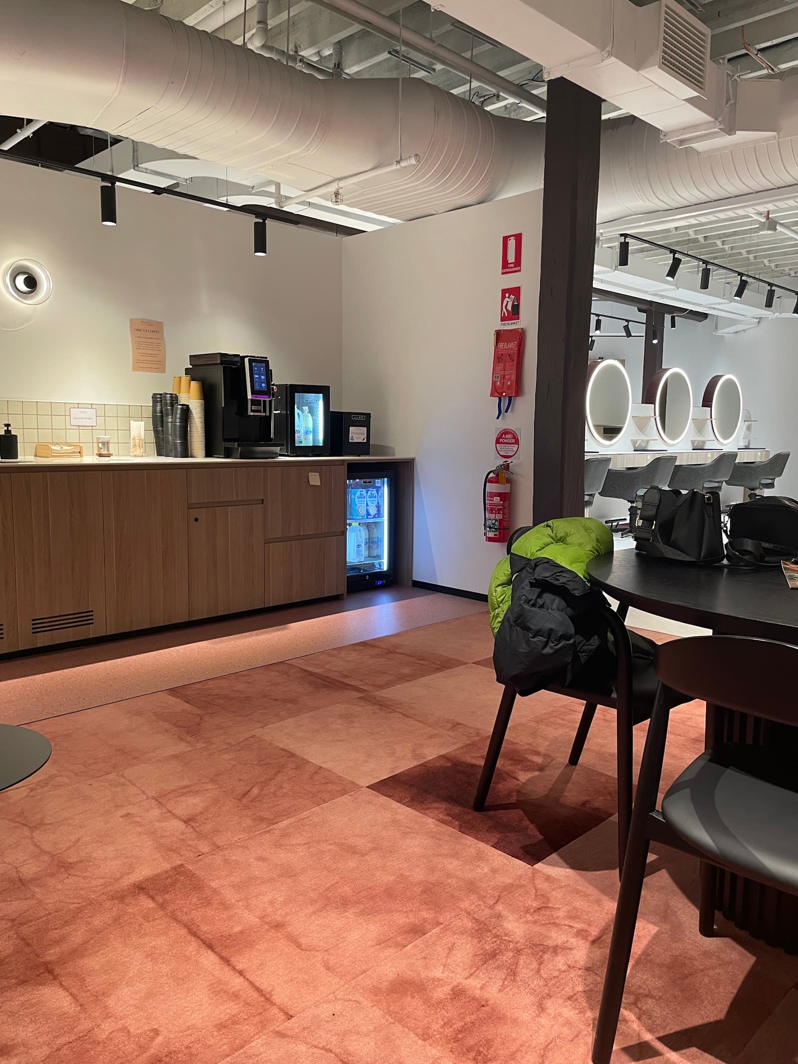 Tokyo Headspa Teneriffe — Teneriffe, Brisbane