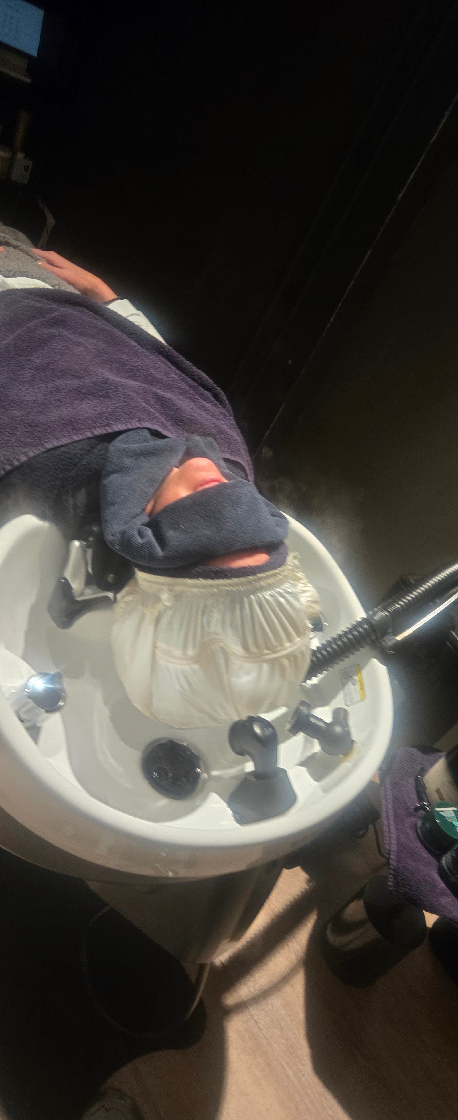Tokyo Headspa Teneriffe — Teneriffe, Brisbane