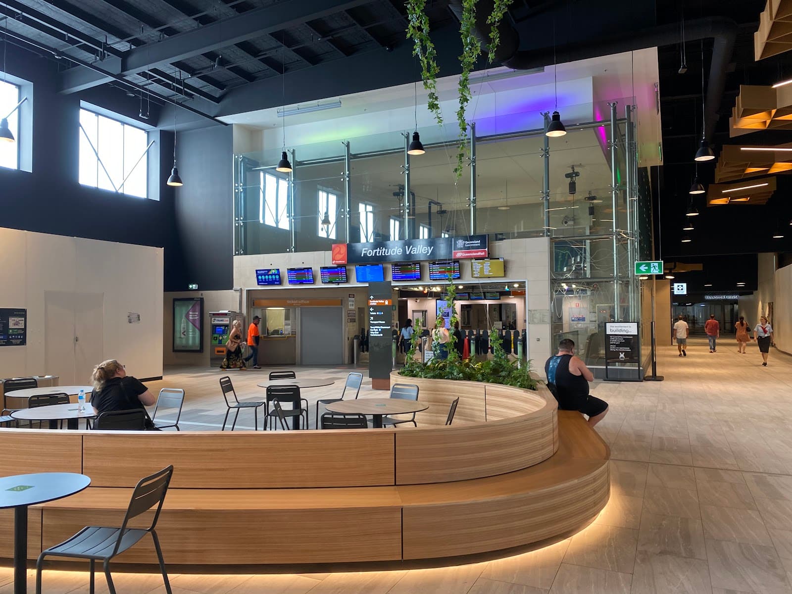 Valley Metro Retail — Teneriffe, Brisbane