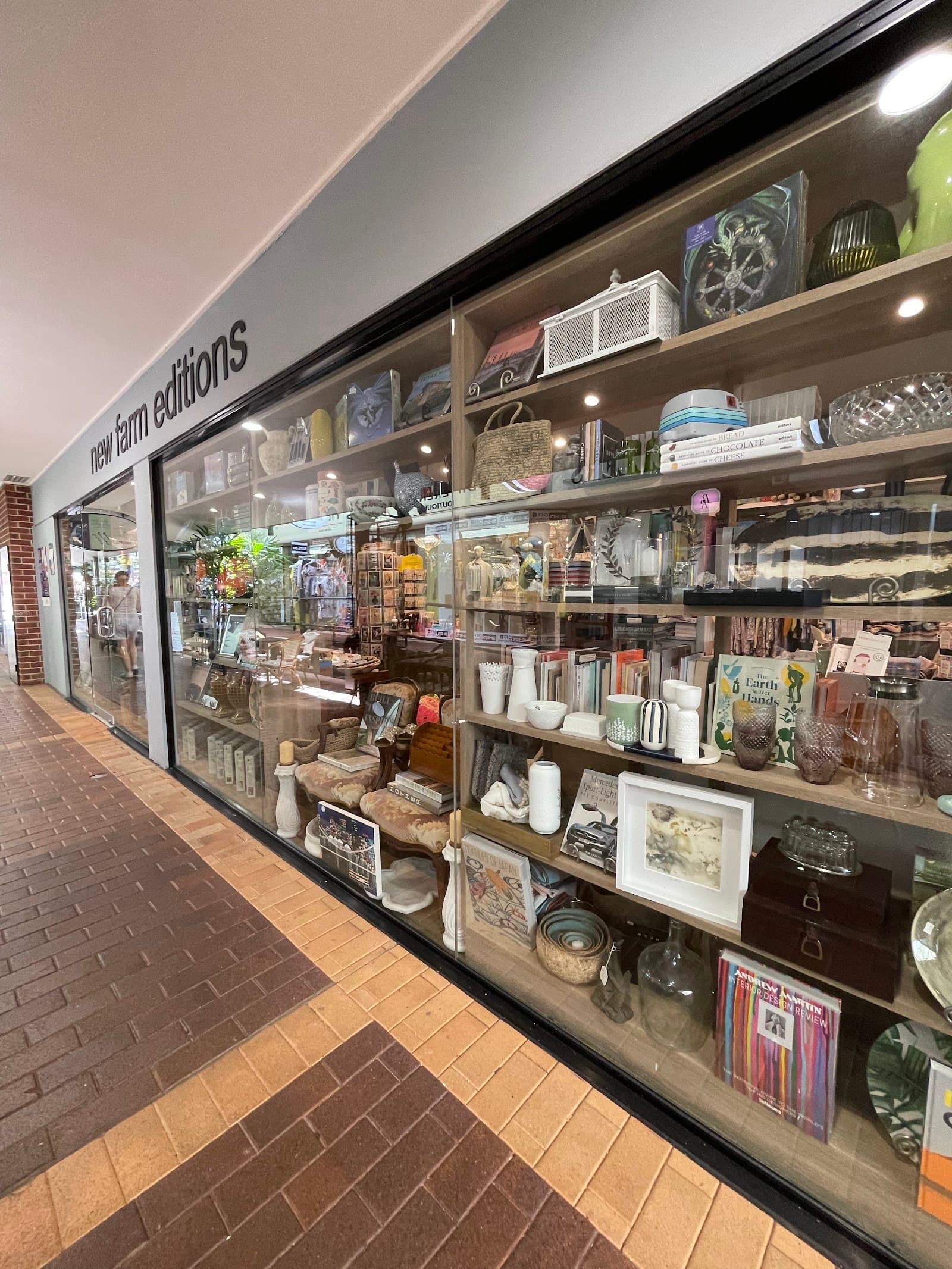 New Farm Editions — New Farm, Brisbane