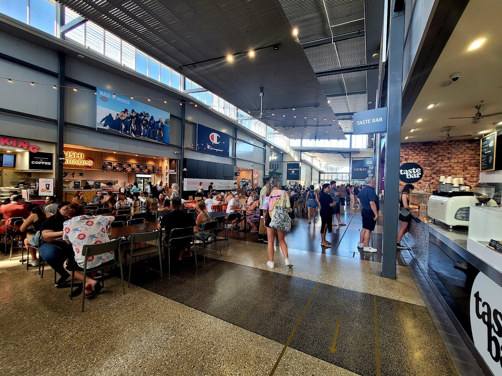 DFO Brisbane — Teneriffe, Brisbane