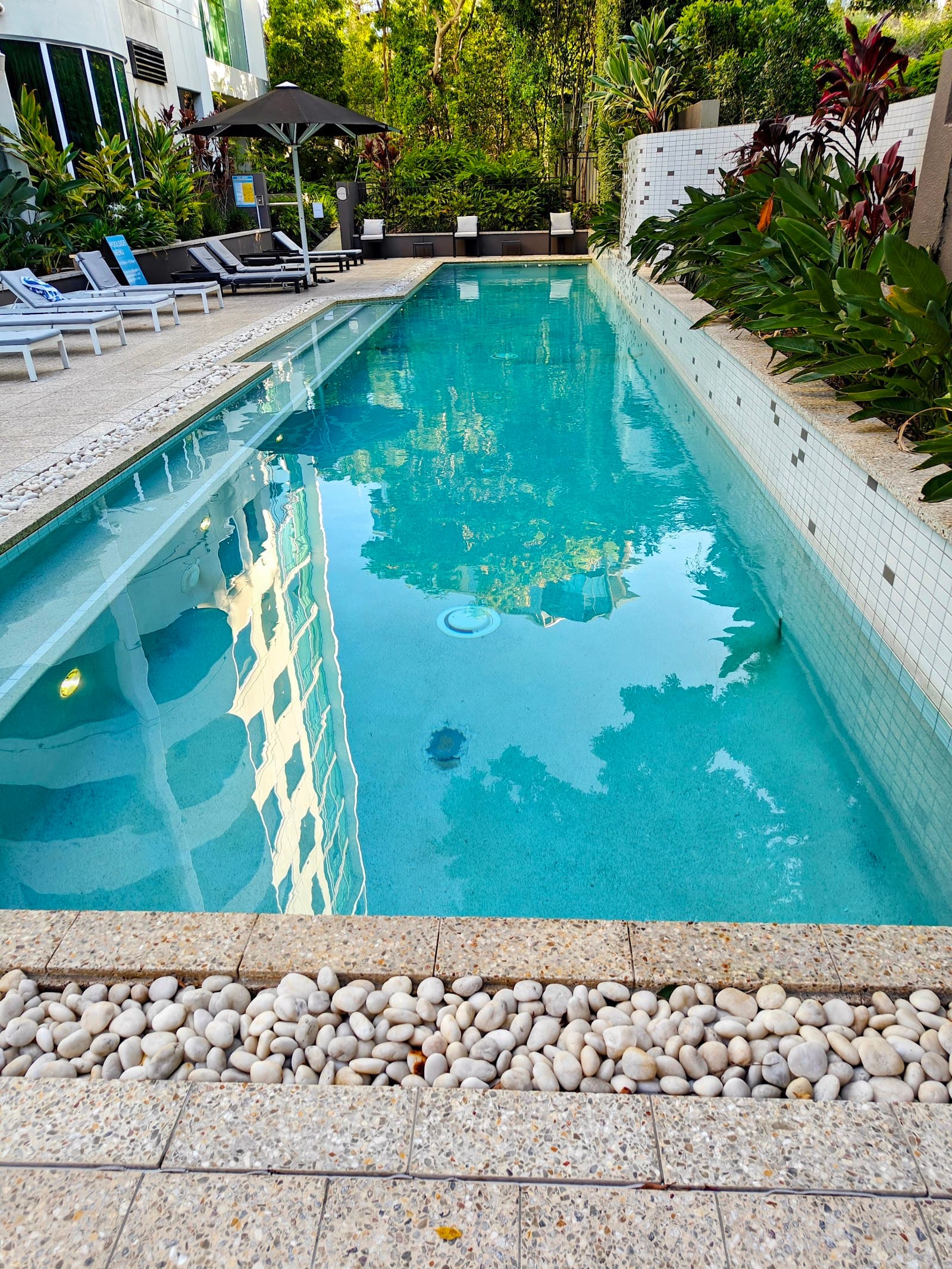 Point Hotel — Wynnum, Brisbane