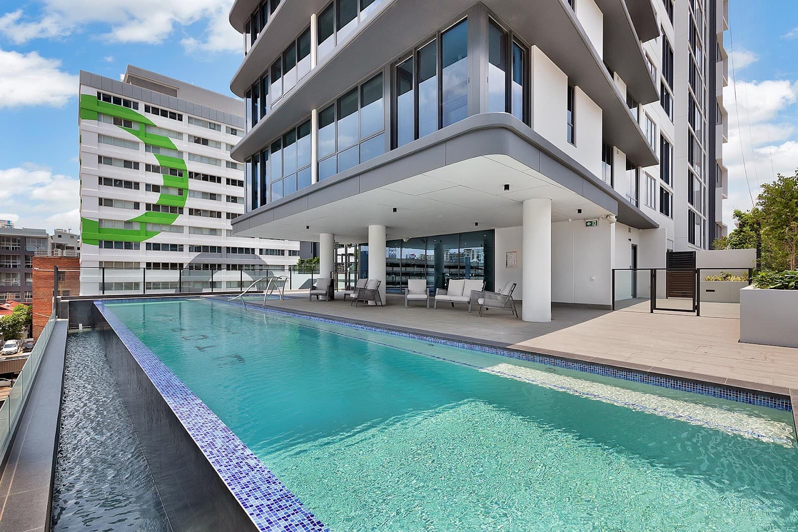 Kooii Apartments — Teneriffe, Brisbane