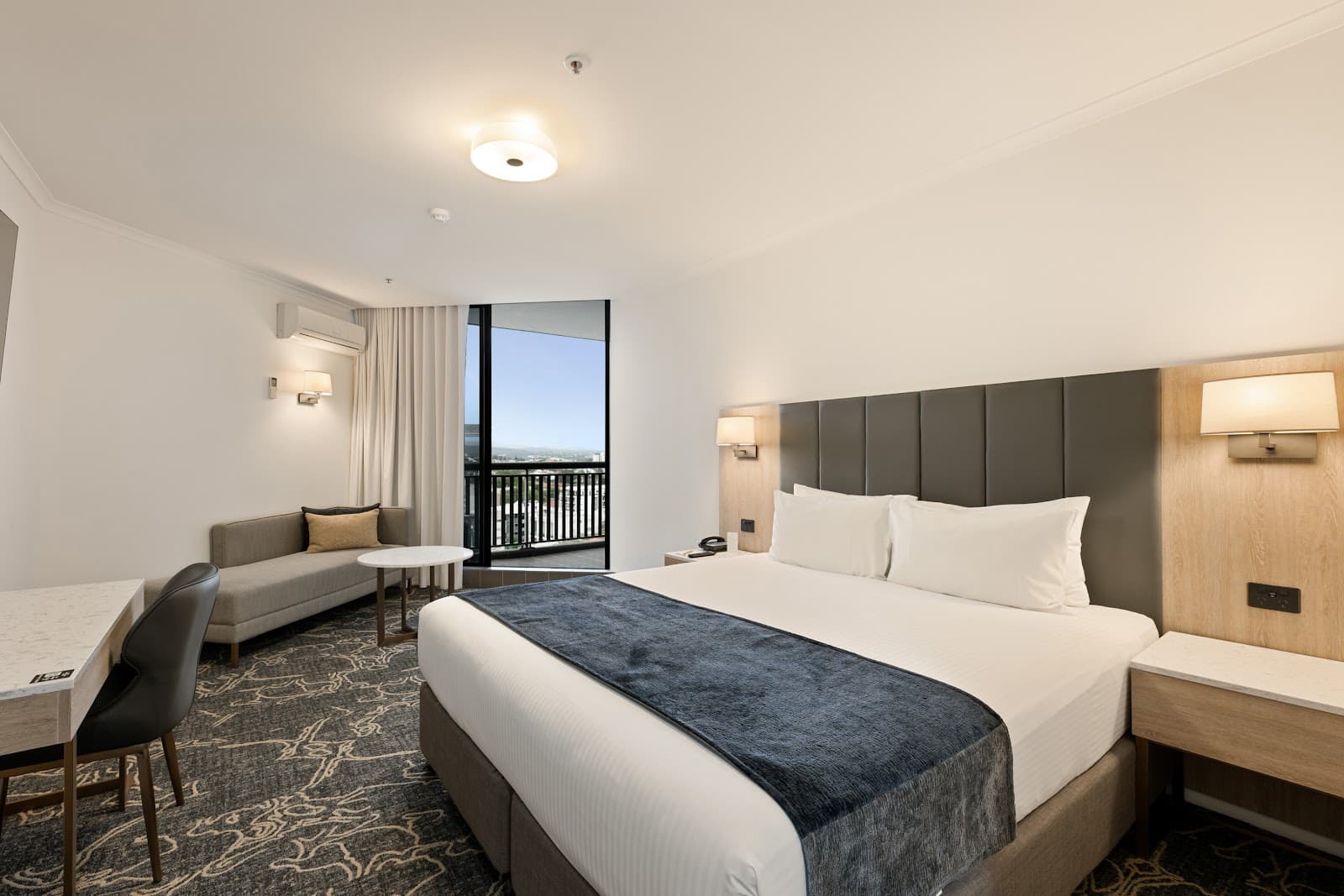 Hotel Grand Chancellor Brisbane — Toowong, Brisbane