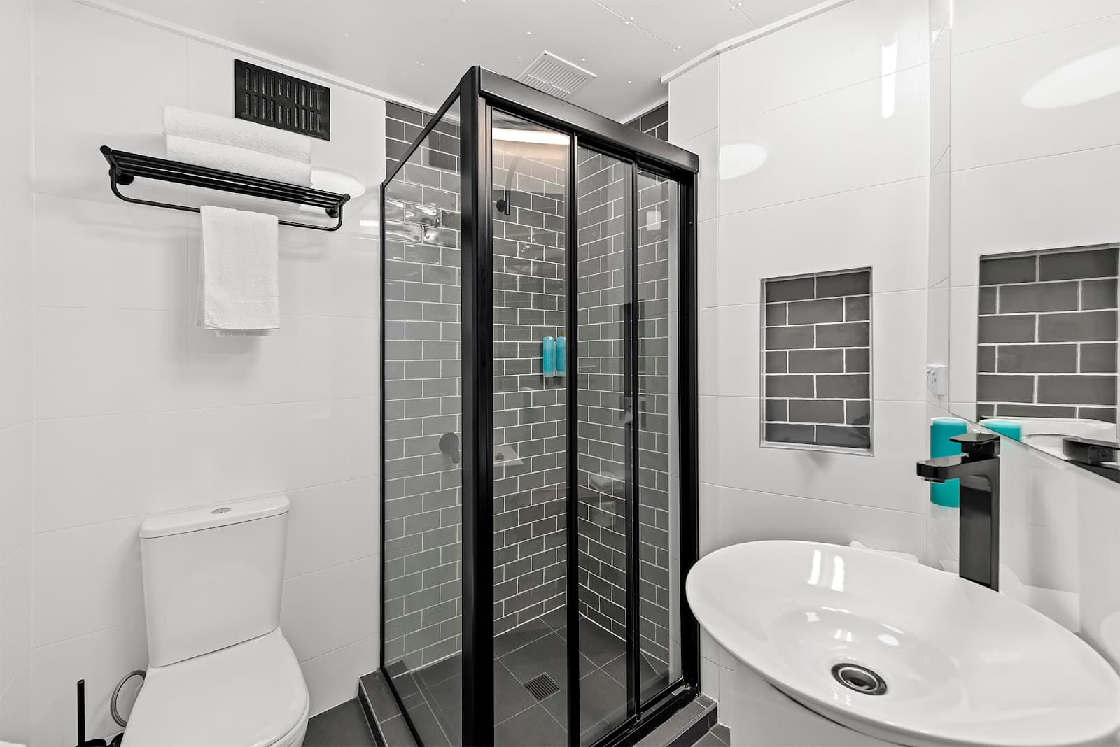 Madison Tower Mill Hotel — Paddington, Brisbane