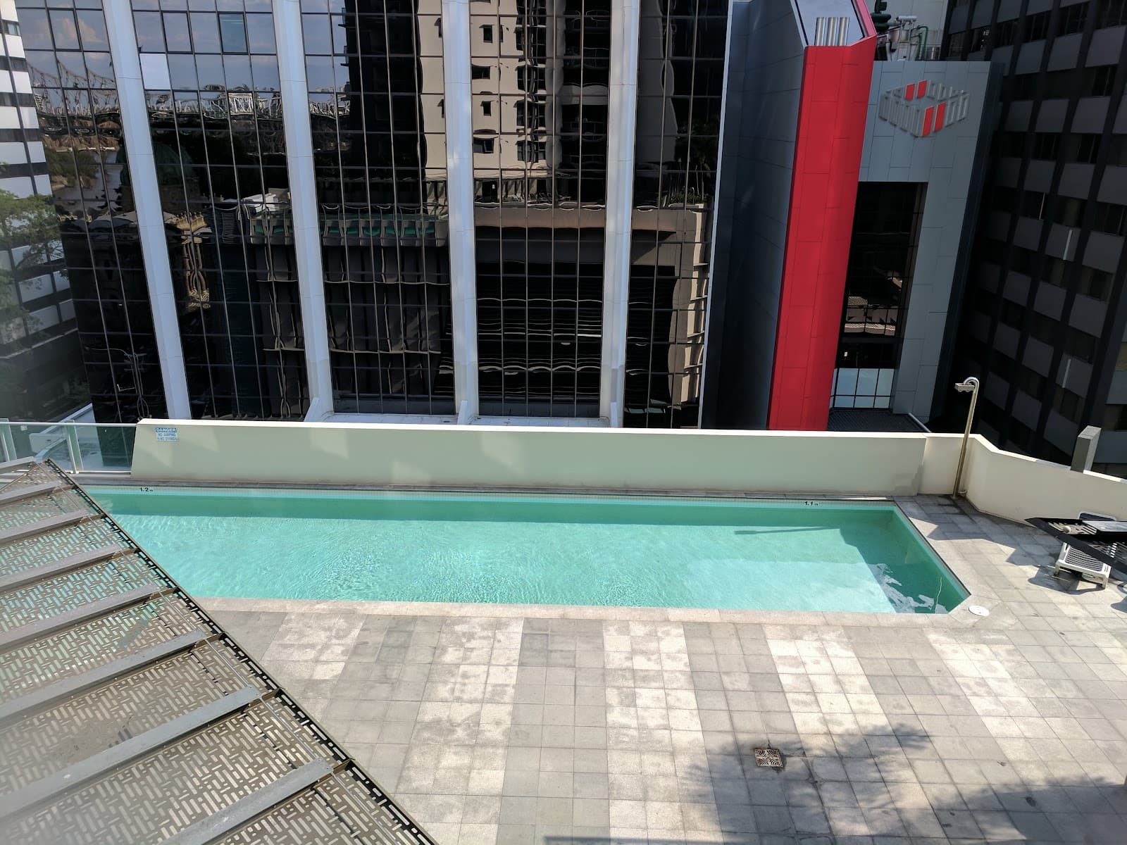 Oaks Brisbane Aurora Suites — Teneriffe, Brisbane