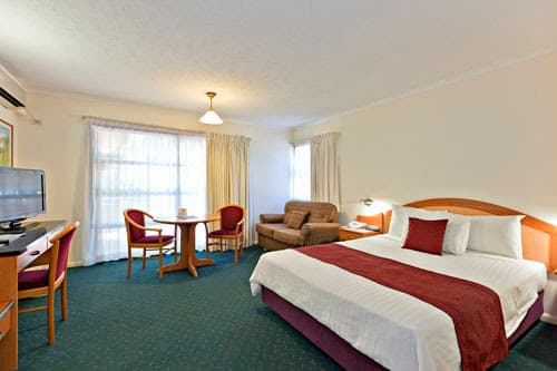 Pegasus Motor Inn & Serviced Apartments — Wynnum, Brisbane
