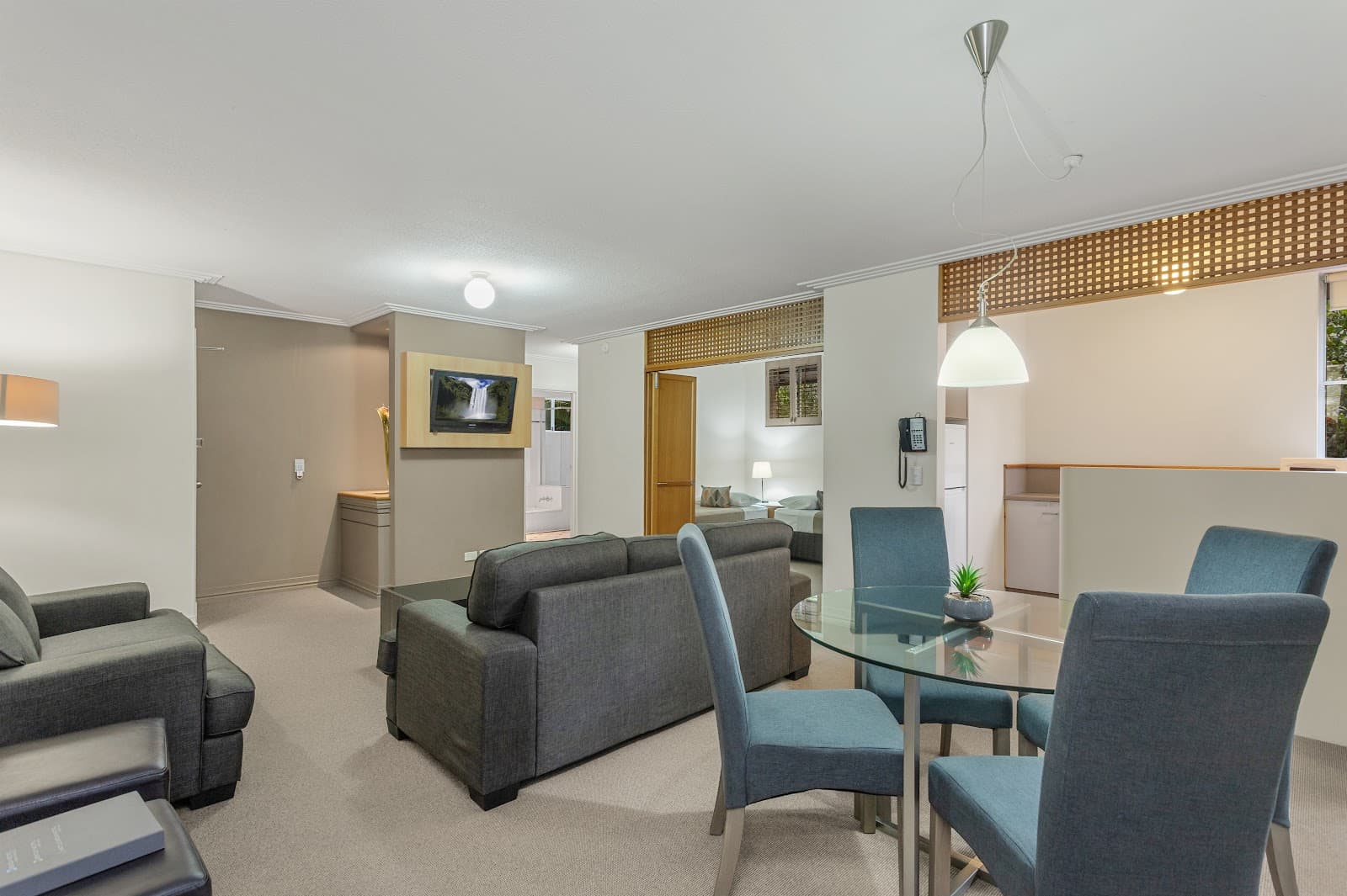 Airport International Hotel Brisbane — Hamilton, Brisbane