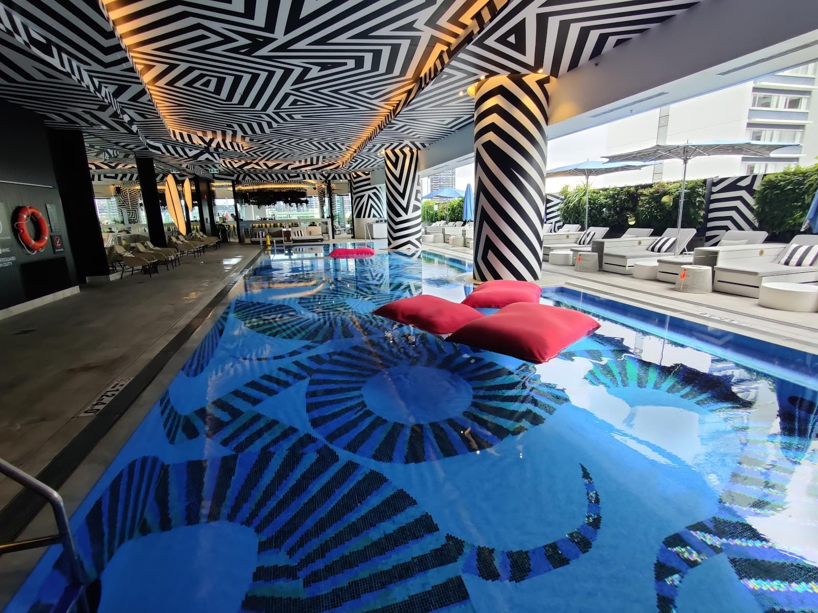 W Brisbane — Milton, Brisbane