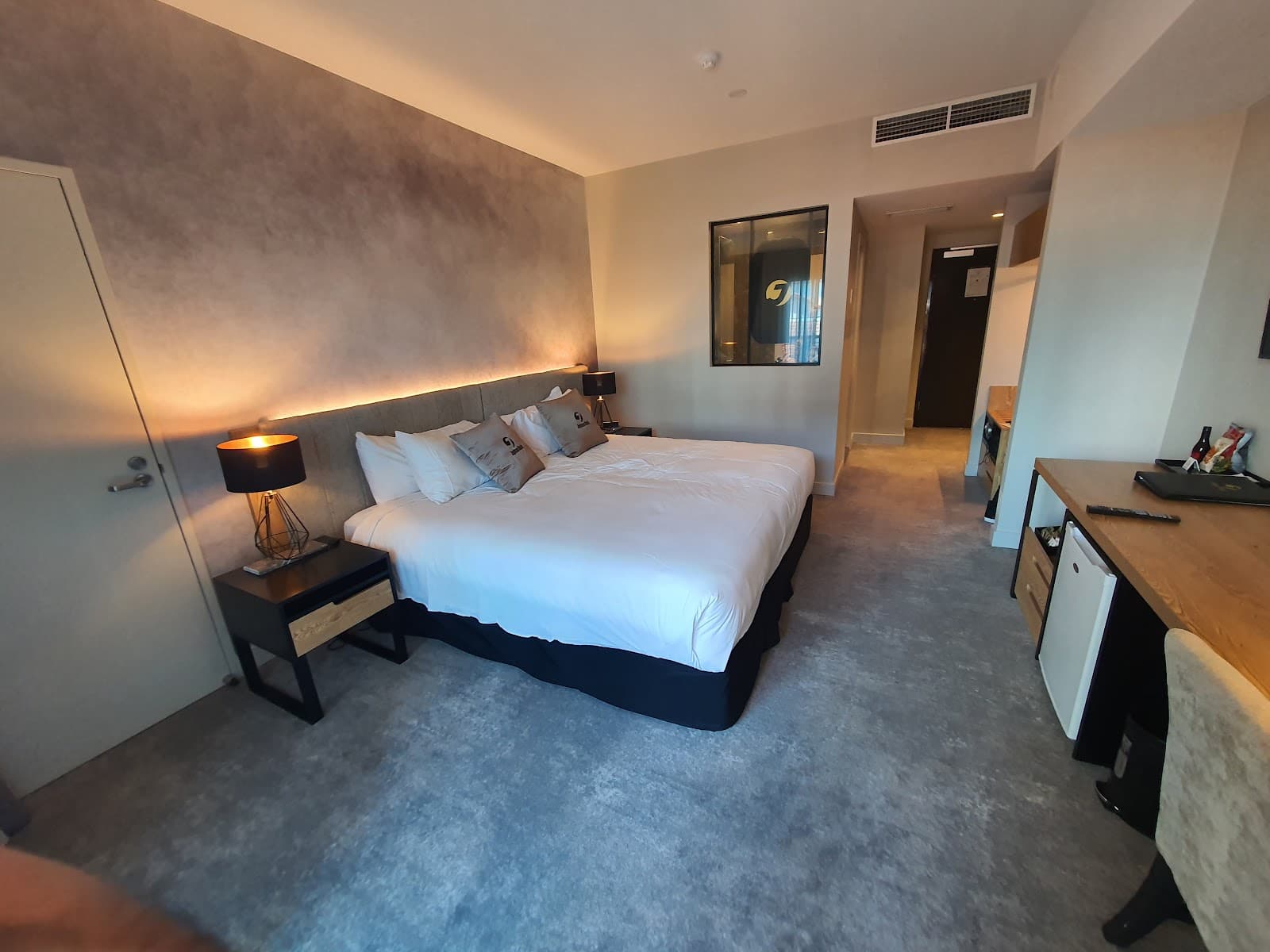 Jephson Hotel — Indooroopilly, Brisbane