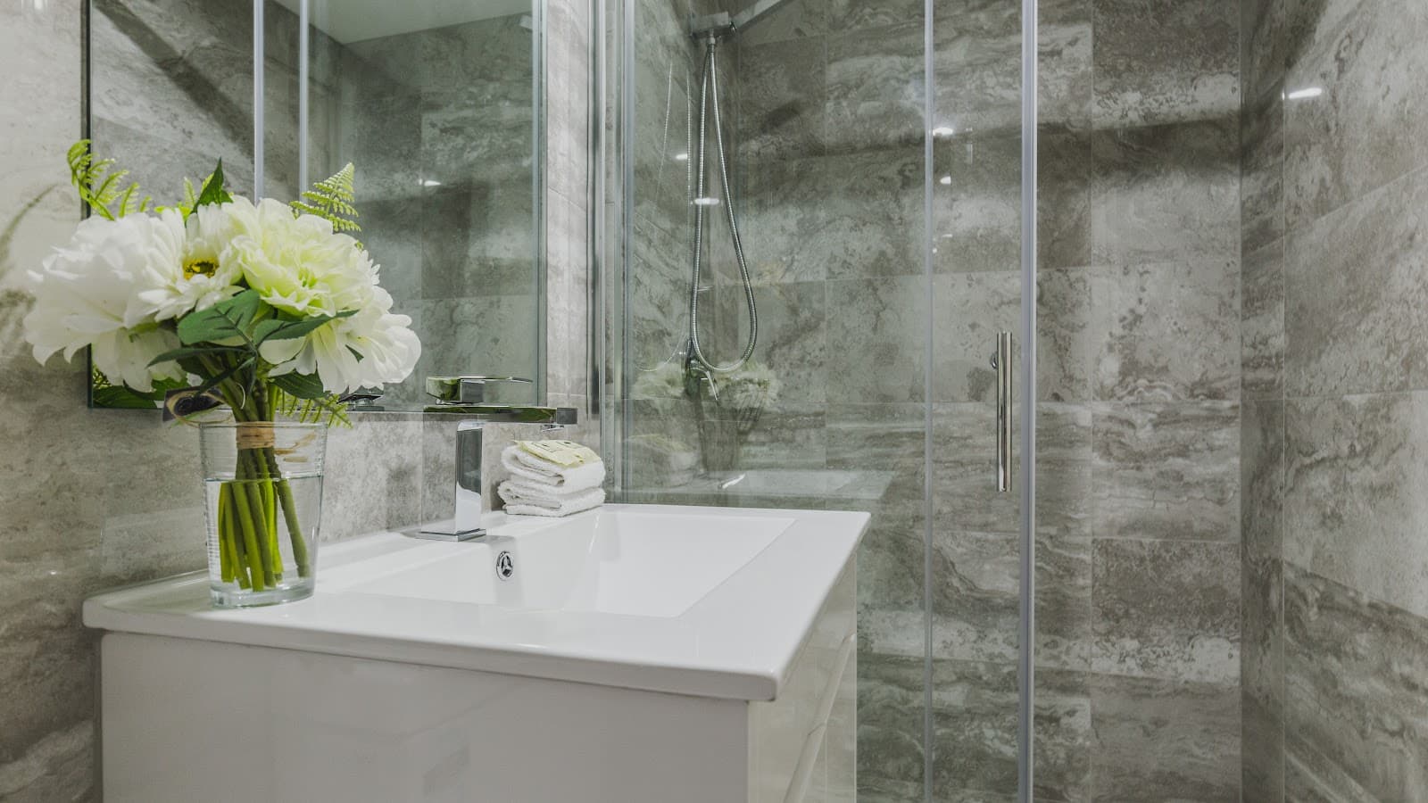 Toowong Central Apartments — Indooroopilly, Brisbane