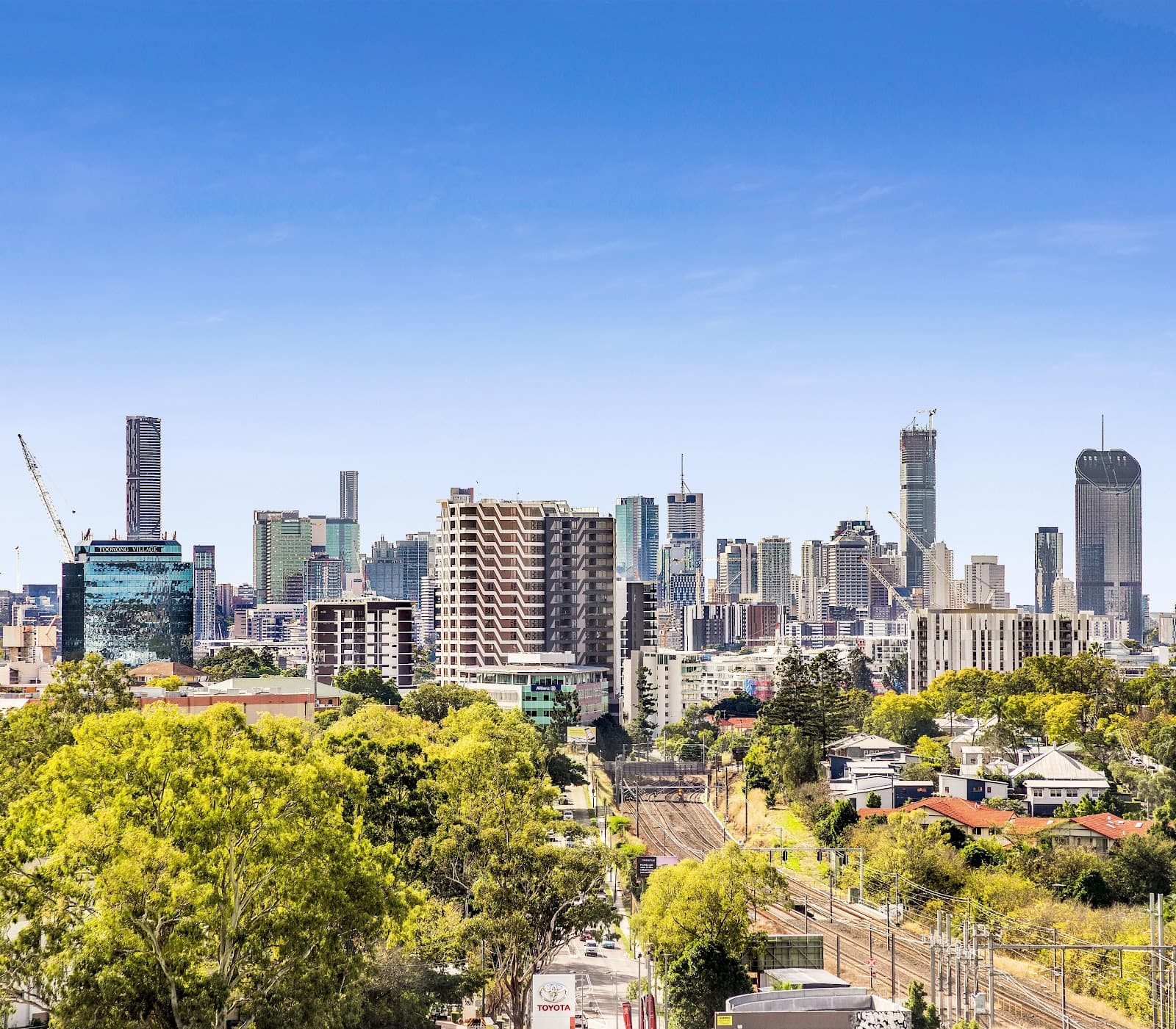 Essence Suites Taringa — Indooroopilly, Brisbane