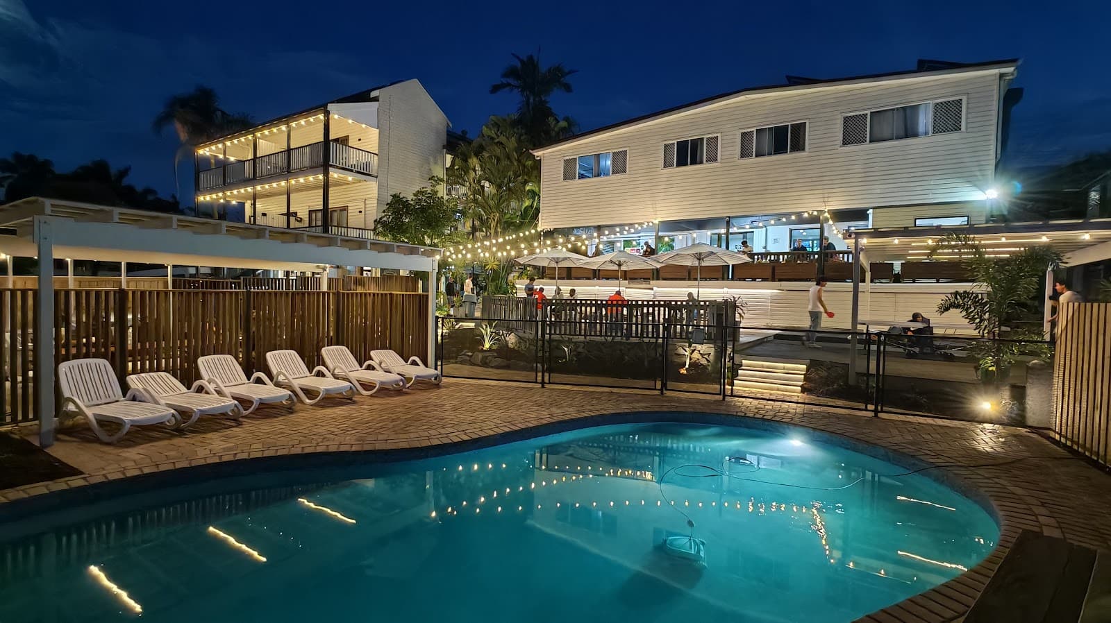 Somewhere To Stay Backpackers — Toowong, Brisbane