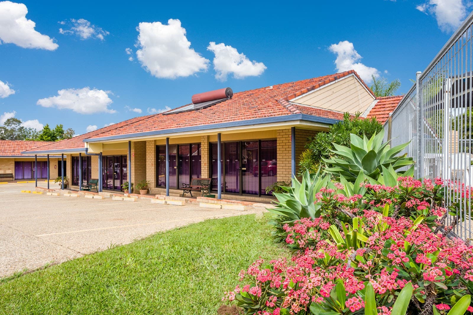 Aspley Carsel Motor Inn — Chermside, Brisbane