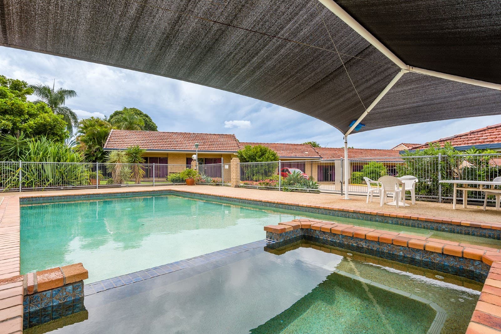 Aspley Carsel Motor Inn — Chermside, Brisbane