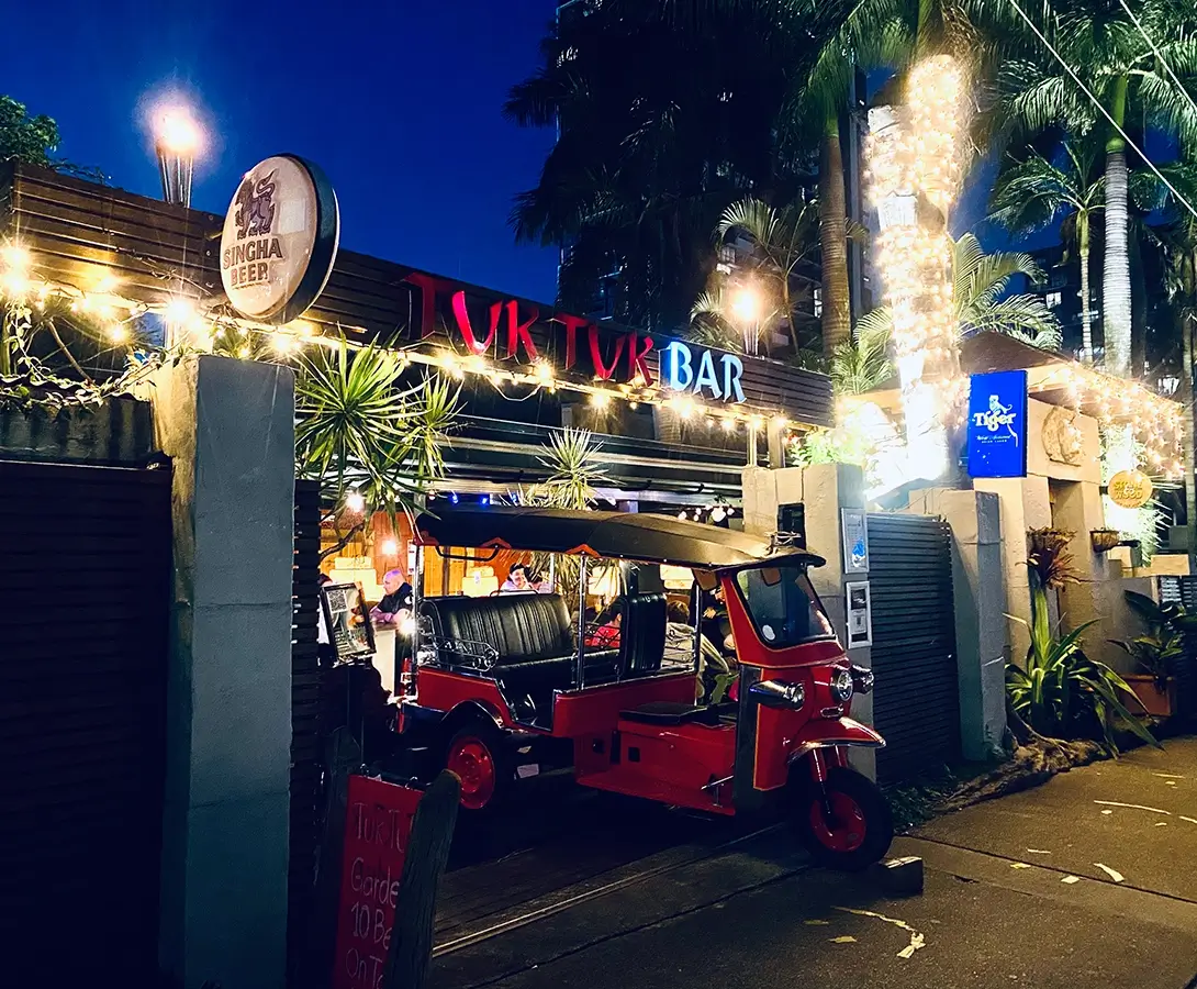 Tuk Tuk Restaurant & Bar